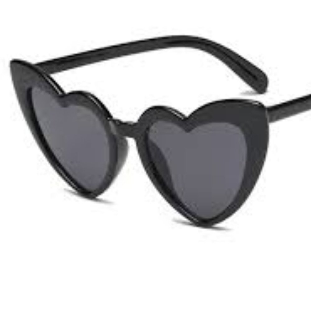 Black Heart Shaped Glasses